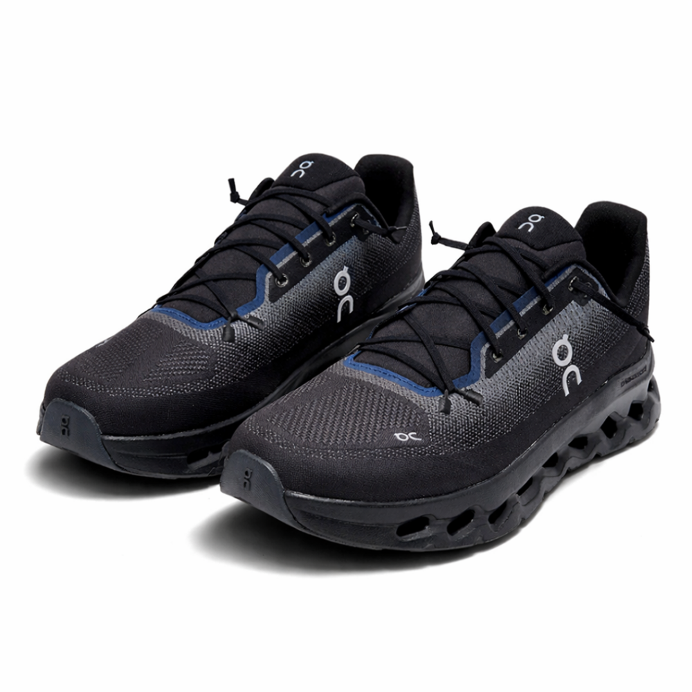 on CLOUDTILT ‘Black | Black’